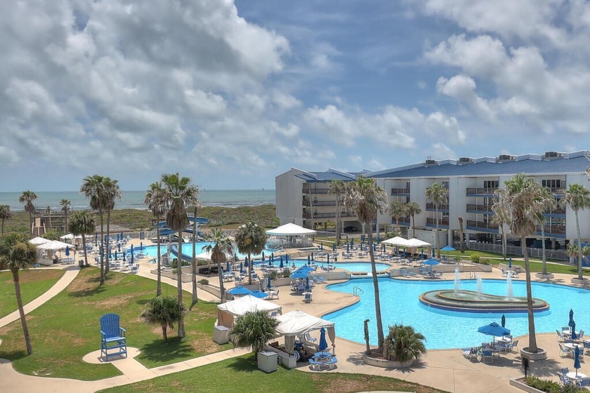 Excellent price for this 2 bedroom/2 bath condo overlooking the - Beach Condo for sale in Port Aransas, Texas on Beachhouse.com