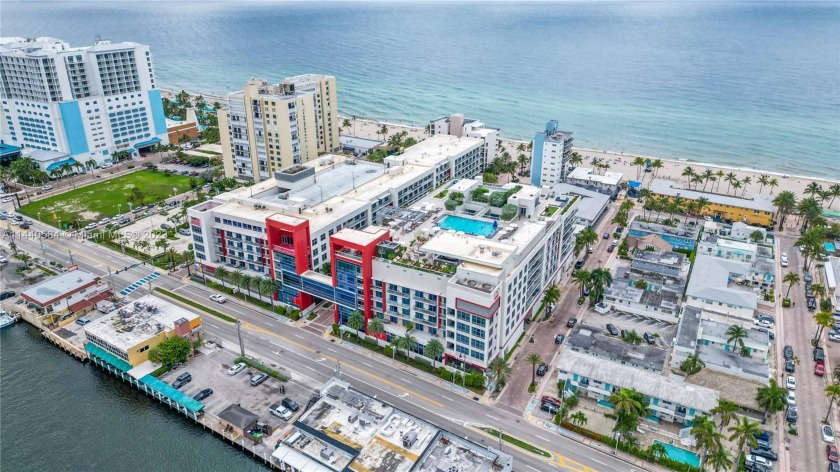 Incredible Opportunity!! Luxurious 817 Sq Ft modern condo - Beach Condo for sale in Hollywood, Florida on Beachhouse.com