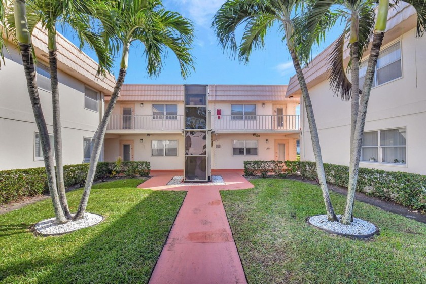 Welcome to this beautifully maintained 2nd-floor condo offering - Beach Condo for sale in Delray Beach, Florida on Beachhouse.com