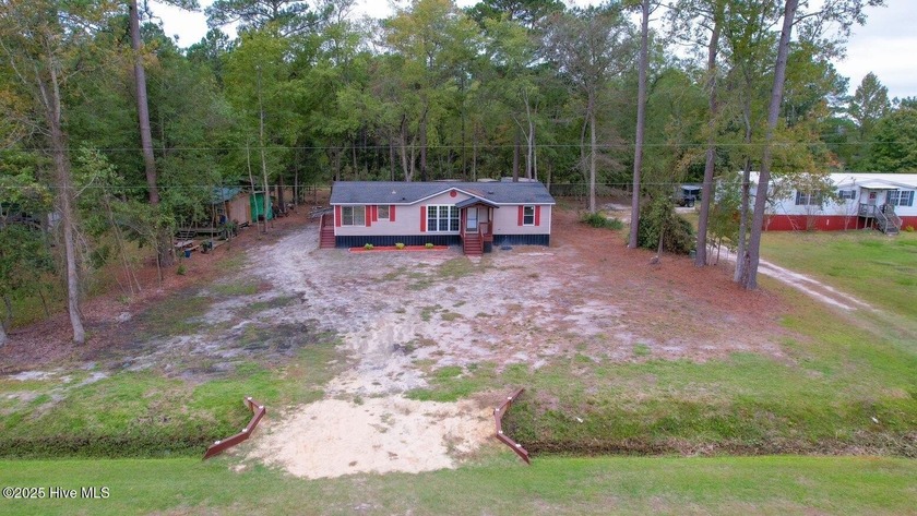 Freshly updated 3-bedroom, 2-bath home with new paint, new - Beach Home for sale in Washington, North Carolina on Beachhouse.com