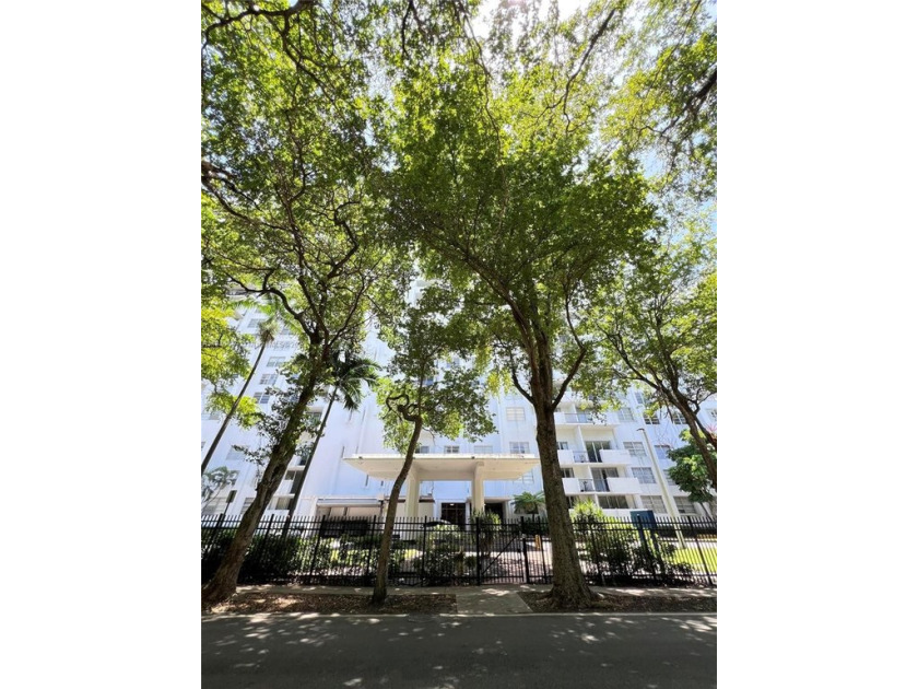 Luxury Living with Panoramic views in Aventura, FL.  Step into - Beach Condo for sale in Aventura, Florida on Beachhouse.com