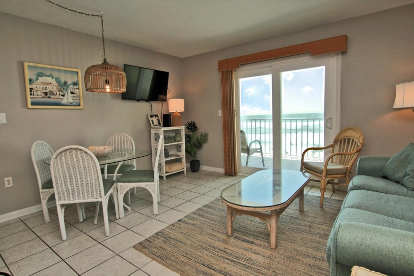 Seacrest 401- The Beach is Where the Magic Happens! Come Experien - Beach Vacation Rentals in Gulf Shores, Alabama on Beachhouse.com