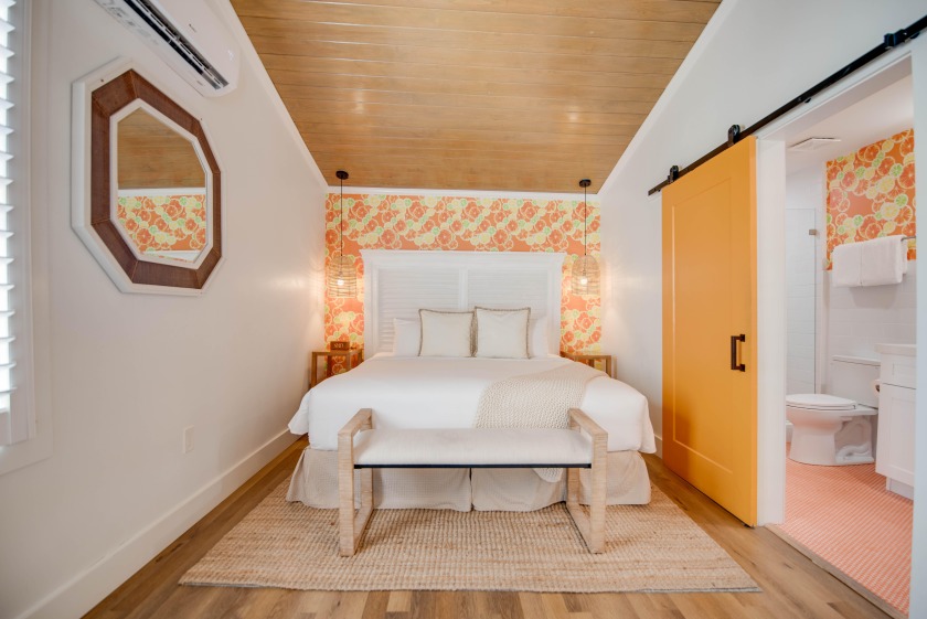 Citrus Queen at Custom House Inn - Beach Vacation Rentals in Key Wets, FL on Beachhouse.com