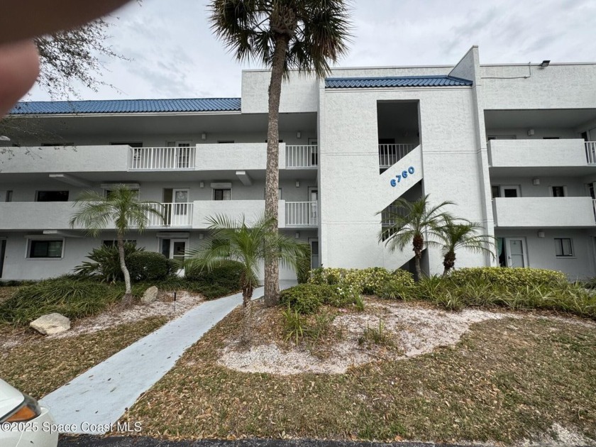 Welcome to this charming 2-bedroom, 2-bathroom condo located on - Beach Condo for sale in Cocoa, Florida on Beachhouse.com