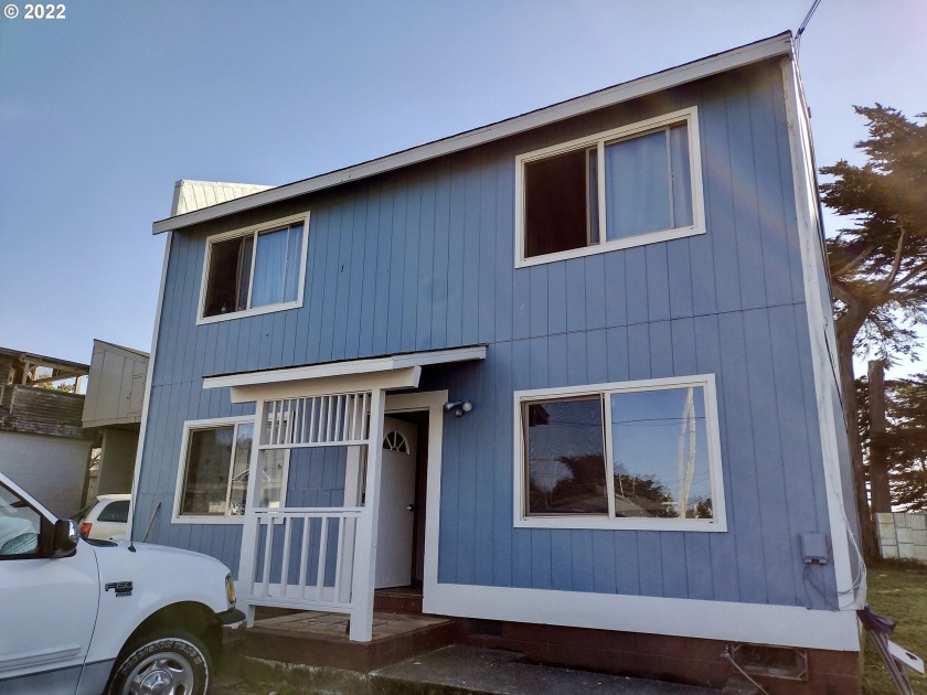 Developable property in Gold Beach city limits that already has - Beach Lot for sale in Gold Beach, Oregon on Beachhouse.com