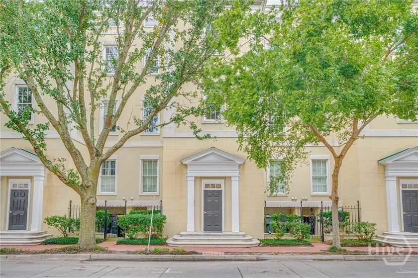 This light-filled, move-in-ready, 2 BR/2.5 BA condominium at - Beach Condo for sale in Savannah, Georgia on Beachhouse.com