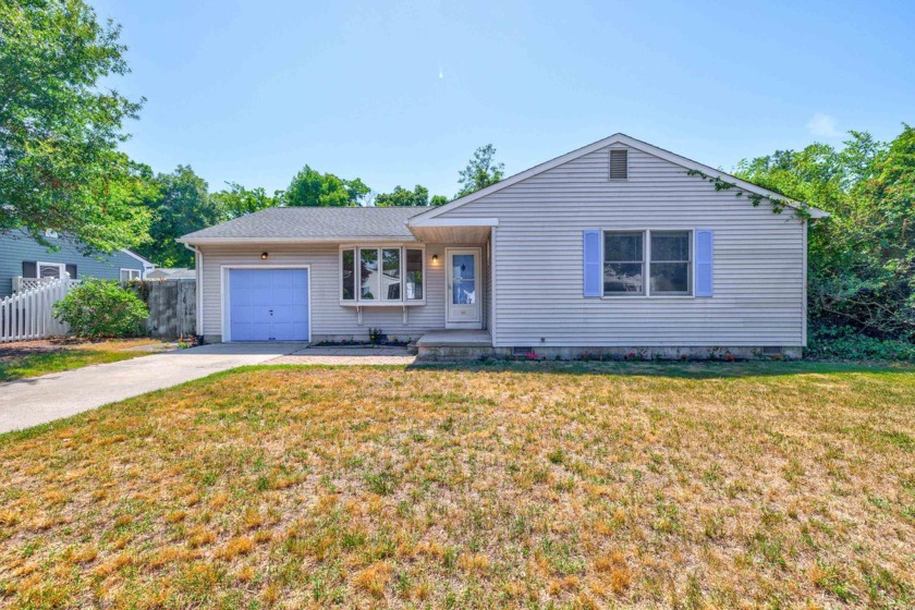 3 bedroom, 2 bath rancher on 75x100 fenced lot. In desirable - Beach Home for sale in North Cape May, New Jersey on Beachhouse.com