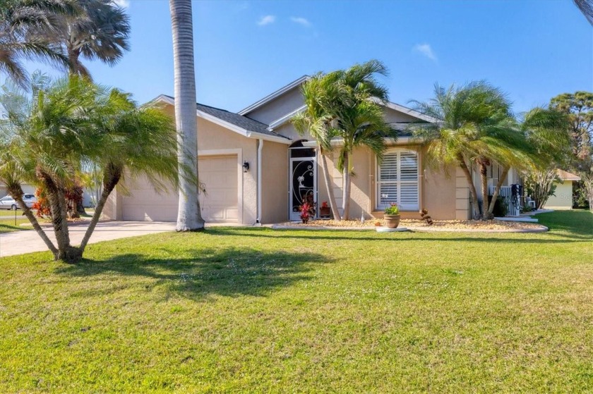 Welcome to your own private island in the quiet retreat that is - Beach Home for sale in Rotonda West, Florida on Beachhouse.com