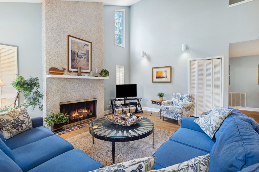 47 S. Beach Ln 4 Bed, 5th Row Ocean, Easy Walk to the Beach & - Beach Vacation Rentals in Hilton Head Island, South Carolina on Beachhouse.com