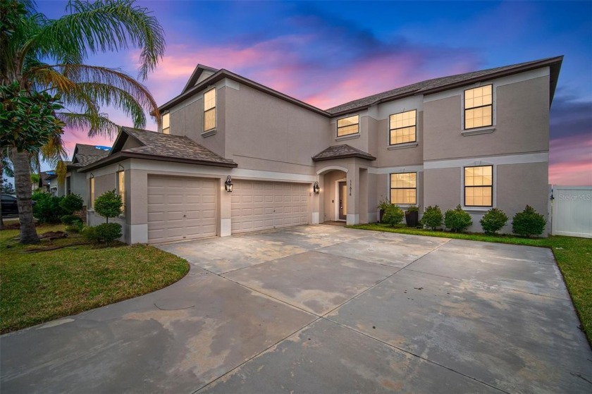 Welcome to your dream home! This stunning 5-bedroom, 3-bathroom - Beach Home for sale in Riverview, Florida on Beachhouse.com