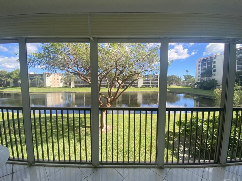 Beautiful lake view, two bedroom, two full bath Huntington Lakes - Beach Condo for sale in Delray Beach, Florida on Beachhouse.com