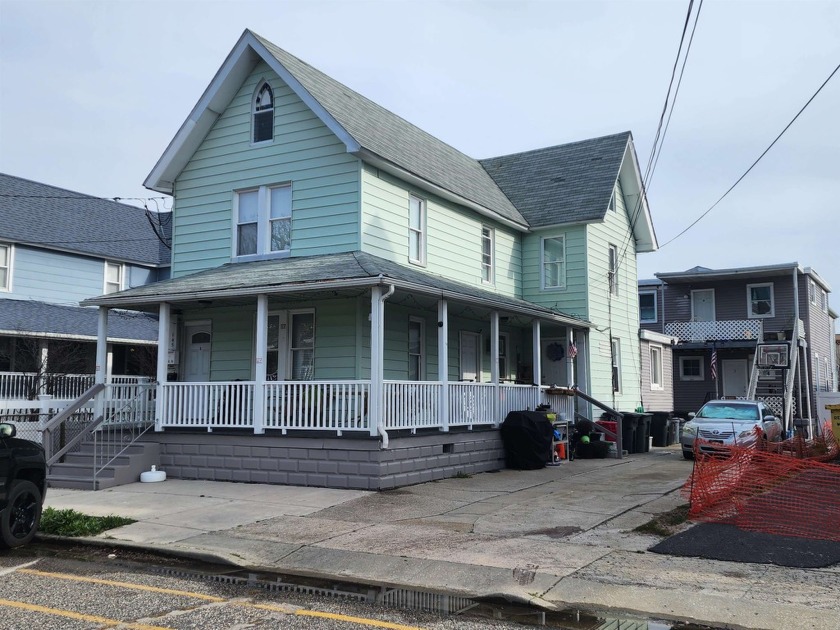 Multifamily with six units fully occupied in Wildwood just two - Beach Apartment for sale in Wildwood, New Jersey on Beachhouse.com
