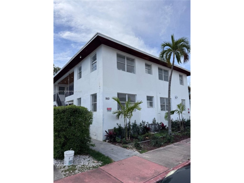 Beautifully Remodeled with plans and permits to include all ne - Beach Townhome/Townhouse for sale in Miami Beach, Florida on Beachhouse.com