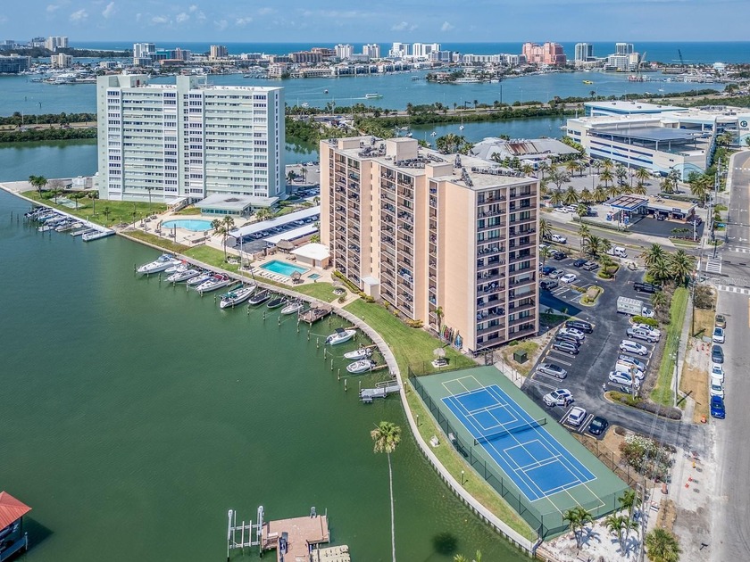 Rare Corner Gem at 51 Island Way!  MUST SEE!  Enjoy both sunrise - Beach Condo for sale in Clearwater Beach, Florida on Beachhouse.com