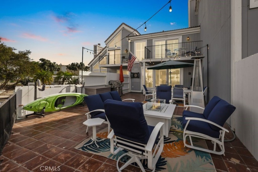 Discover Coastal Luxury Living | Spectacular Waterfront Home in - Beach Townhome/Townhouse for sale in Huntington Beach, California on Beachhouse.com