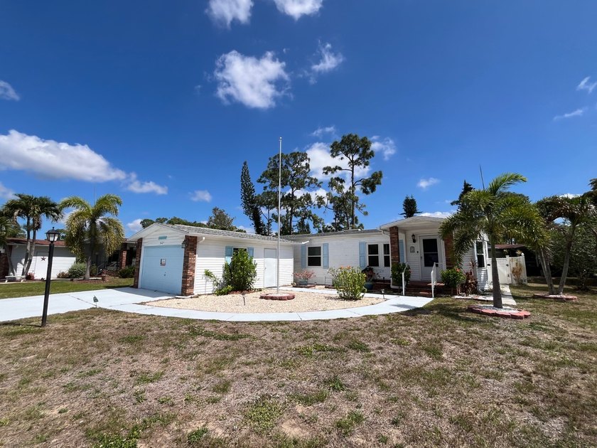 Welcome to this beautiful two-bedroom, two-bath fully furnished - Beach Home for sale in North Fort Myers, Florida on Beachhouse.com