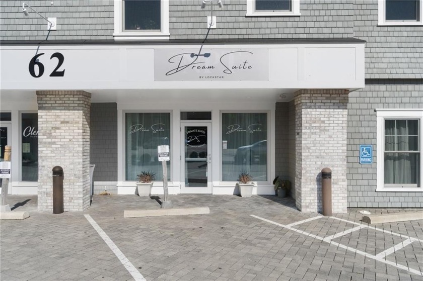 Business for sale!!! Great opportunity to take over a turnkey - Beach Commercial for sale in Middletown, Rhode Island on Beachhouse.com