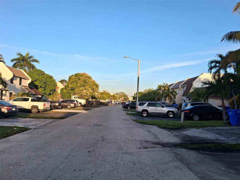 PRICE REDUCTION BY $15,000.00 TO CLOSE THE DEAL FASTER :For The - Beach Townhome/Townhouse for sale in North Lauderdale, Florida on Beachhouse.com