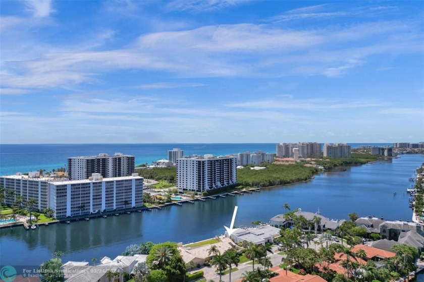 Desirable and Rarely available oversized Direct Intracoastal lot - Beach Home for sale in Boca Raton, Florida on Beachhouse.com