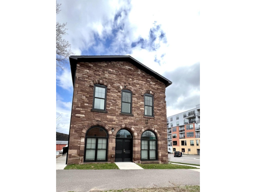 The Customs House: Unit 1 provides 1848 sq ft of active downtown - Beach Home for sale in Marquette, Michigan on Beachhouse.com