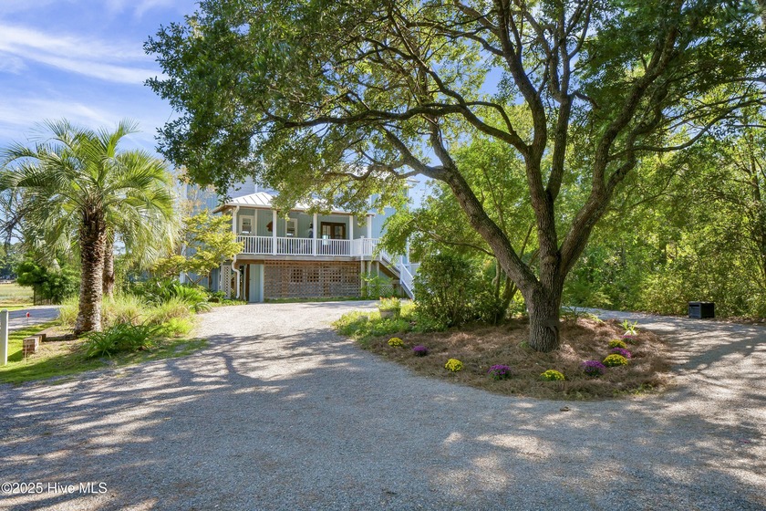 Ready for waterfront living? Spectacular location on Page's - Beach Home for sale in Wilmington, North Carolina on Beachhouse.com