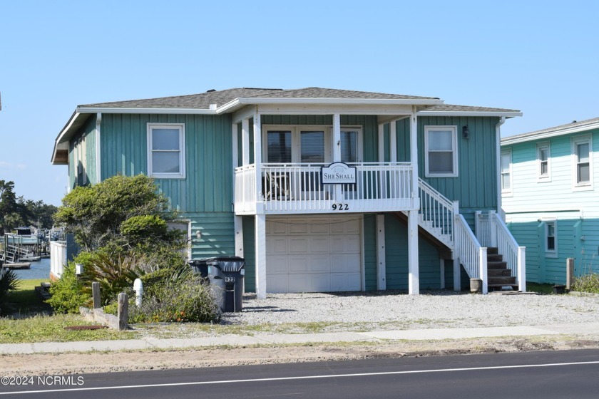 This picture perfect beach home has been beautifully decorated - Beach Home for sale in Holden Beach, North Carolina on Beachhouse.com