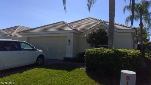 This Beautiful Lakefront 3 bedroom home has an eat-in-kitchen - Beach Home for sale in Cape Coral, Florida on Beachhouse.com