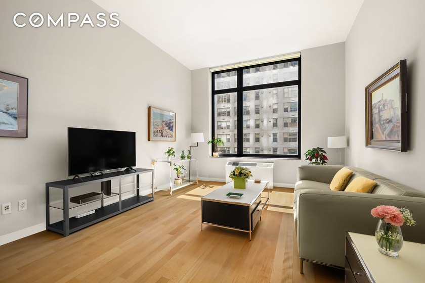 Welcome to this sprawling, mint-condition 1-bedroom PLUS large - Beach Condo for sale in New York, New York on Beachhouse.com