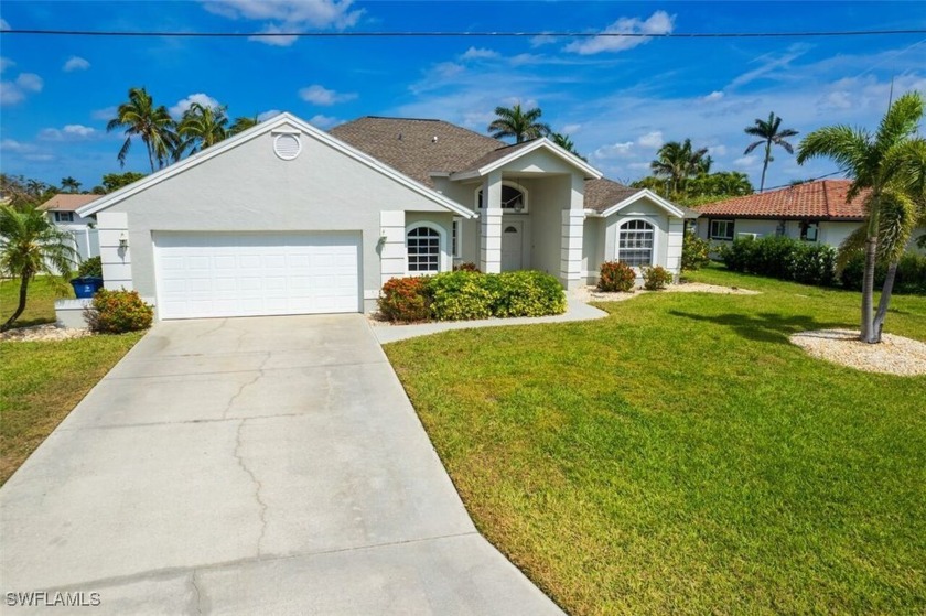 BOATER'S PARADISE - DIRECT GULF ACCESS!

Minutes to the river - Beach Home for sale in Fort Myers, Florida on Beachhouse.com