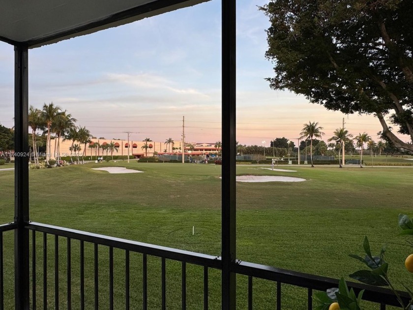 COMPLETELY RENOVATED  2BR/2BA apartment in Hollybrook! This - Beach Condo for sale in Pembroke Pines, Florida on Beachhouse.com