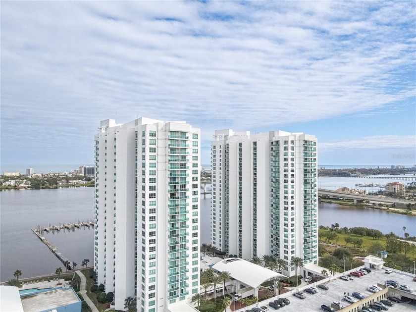 Welcome to your dream home! This stunning 2-bedroom, 2-bathroom - Beach Condo for sale in Daytona Beach, Florida on Beachhouse.com