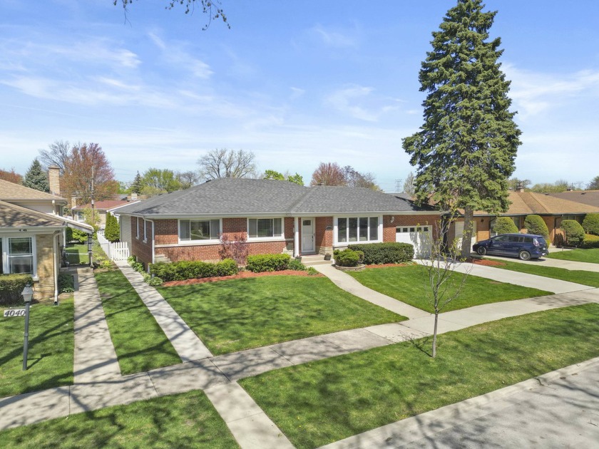 Welcome to your dream home in the heart of Skokie! This stunning - Beach Home for sale in Skokie, Illinois on Beachhouse.com