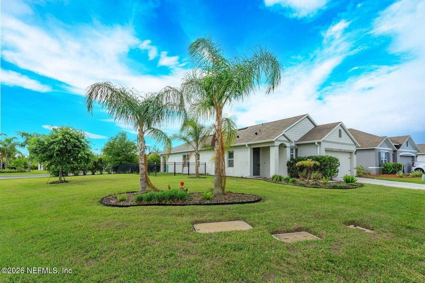 Location, location, location! Move-in ready home in desirable - Beach Home for sale in New Smyrna Beach, Florida on Beachhouse.com