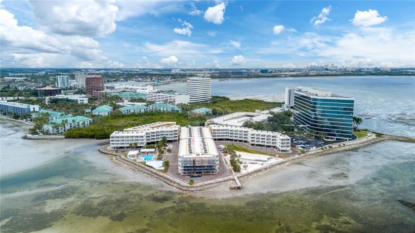 Welcome to Tampa's only waterfront Hotel/Condo suites! A great - Beach Home for sale in Tampa, Florida on Beachhouse.com