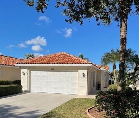 Updated Divosta built 2 bedroom, 2 car garage home with a - Beach Home for sale in Palm City, Florida on Beachhouse.com