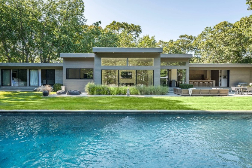 This stunning newly transformed modern home located in the - Beach Home for sale in East Hampton, New York on Beachhouse.com