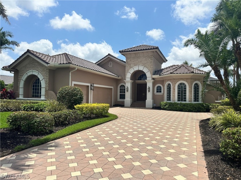 Welcome to this beautiful award winning Welch courtyard custom - Beach Home for sale in Fort Myers, Florida on Beachhouse.com