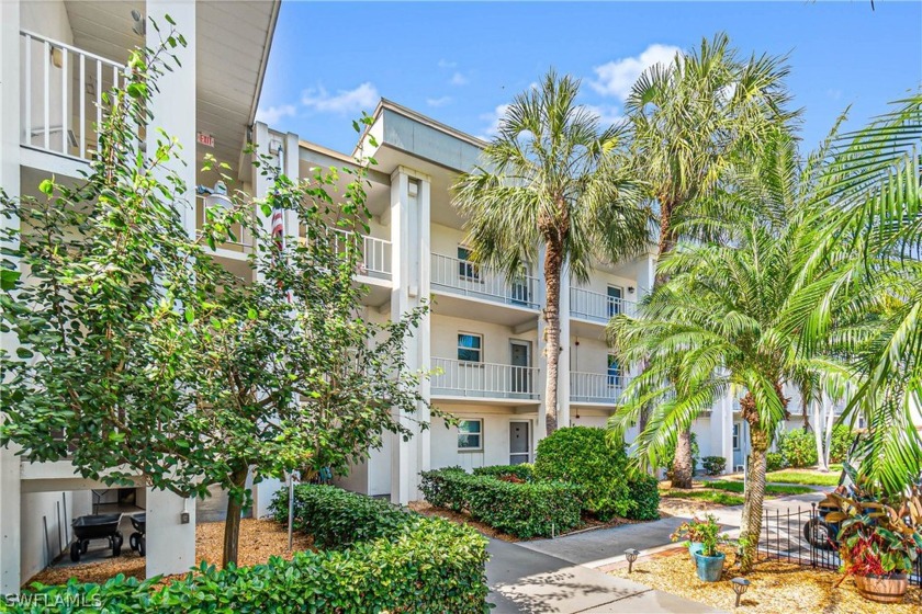 Introducing a beautiful TURNKEY 2-bedroom, 2-bathroom condo - Beach Condo for sale in Fort Myers, Florida on Beachhouse.com