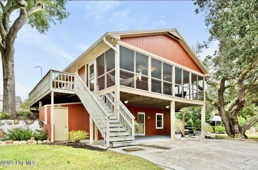 Welcome to a coastal retreat where comfort, flexibility, and - Beach Home for sale in Emerald Isle, North Carolina on Beachhouse.com