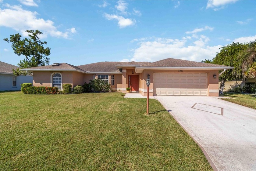 Welcome to this beautifully spacious, updated Venice home - Beach Home for sale in Venice, Florida on Beachhouse.com