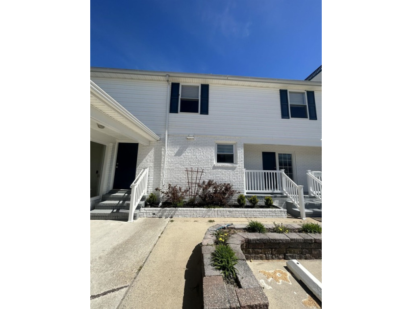 Don't miss out on the opportunity to purchase the owner's - Beach Condo for sale in Wildwood Crest, New Jersey on Beachhouse.com