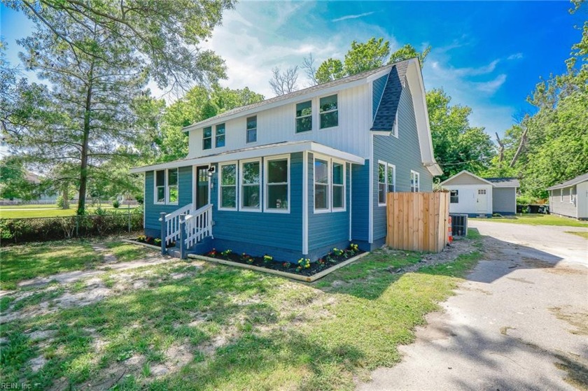 Unique investment opportunity ideal for monthly rentals or s - Beach Apartment for sale in Hampton, Virginia on Beachhouse.com