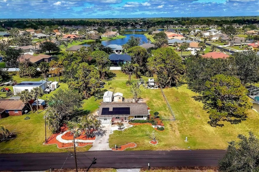 One or more photo(s) has been virtually staged. **MOTIVATED - Beach Home for sale in Englewood, Florida on Beachhouse.com