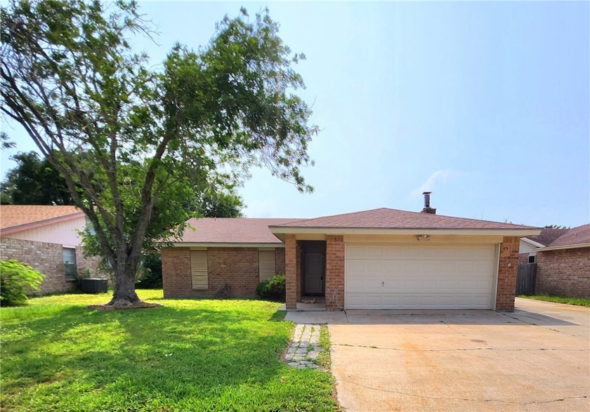 Location! Location ! Short distance to the beach on North Padre - Beach Home for sale in Corpus Christi, Texas on Beachhouse.com