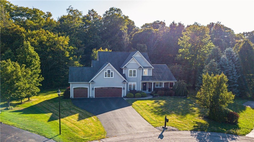Stunning colonial/contemporary home that combines lake views - Beach Home for sale in Ontario, New York on Beachhouse.com