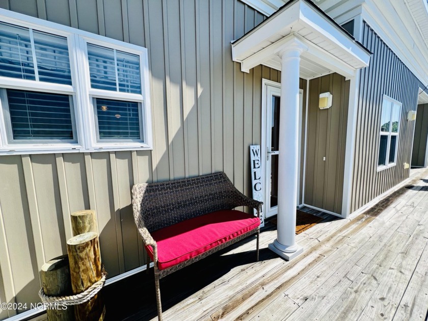 This beautiful TOP FLOOR condo with 3 bedrooms and 2 baths comes - Beach Condo for sale in Southport, North Carolina on Beachhouse.com