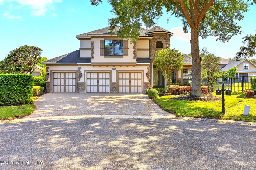 Welcome to this completely remodeled 4/3.5 with loft and bonus - Beach Home for sale in Jacksonville, Florida on Beachhouse.com