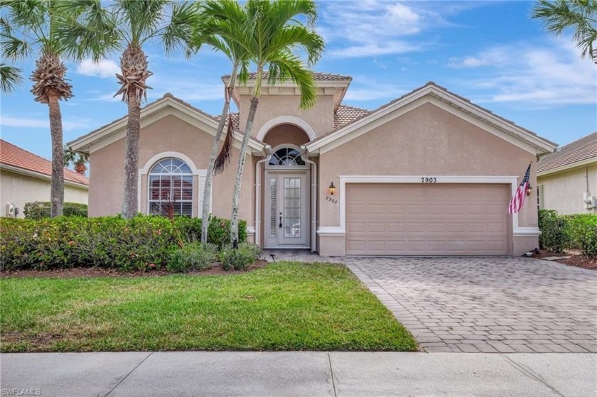 PRICE REDUCED!!! This beautiful lake view home is priced to sell - Beach Home for sale in Naples, Florida on Beachhouse.com