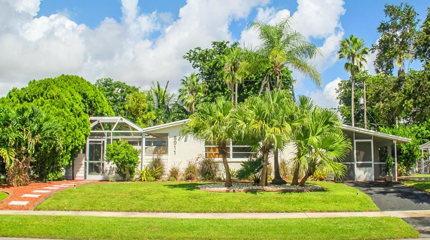 Welcome to your dream home in Cutler Bay's sought-after - Beach Home for sale in Cutler Bay, Florida on Beachhouse.com