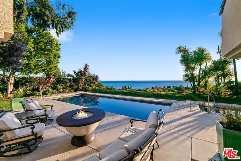 Set within the prestigious enclave of Malibu Country Estates - Beach Home for sale in Malibu, California on Beachhouse.com